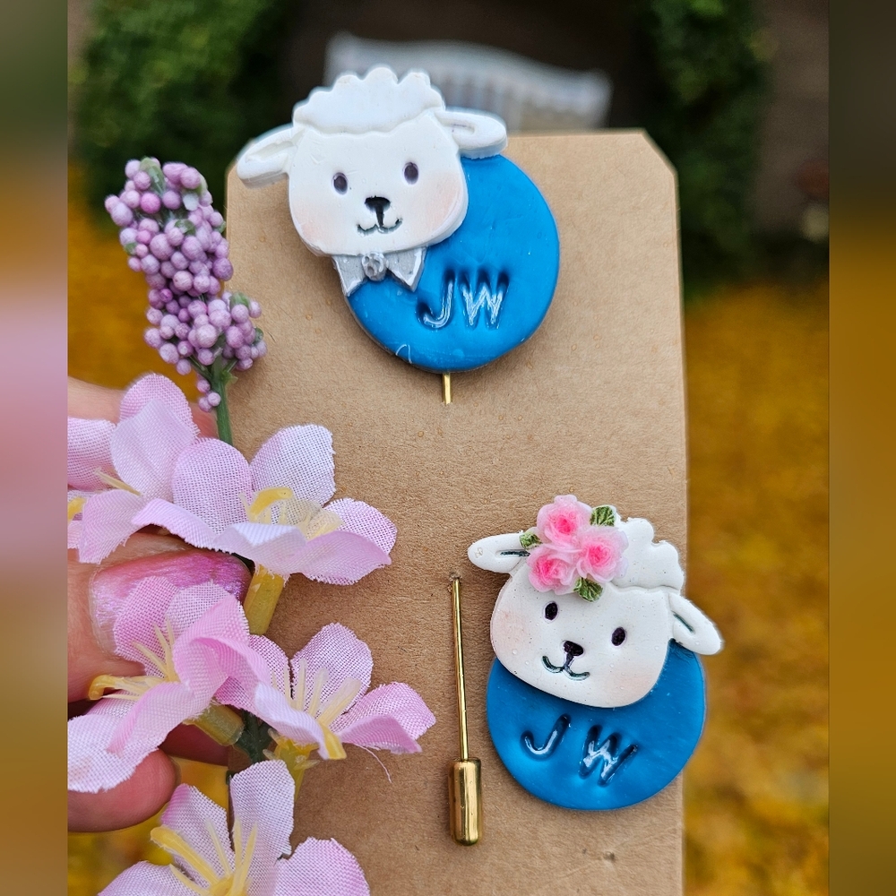 Handmade polymer clay JW 💙 pins